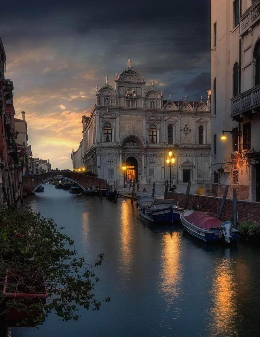 Apartment The Magic Of From A Cute Loft Venedig